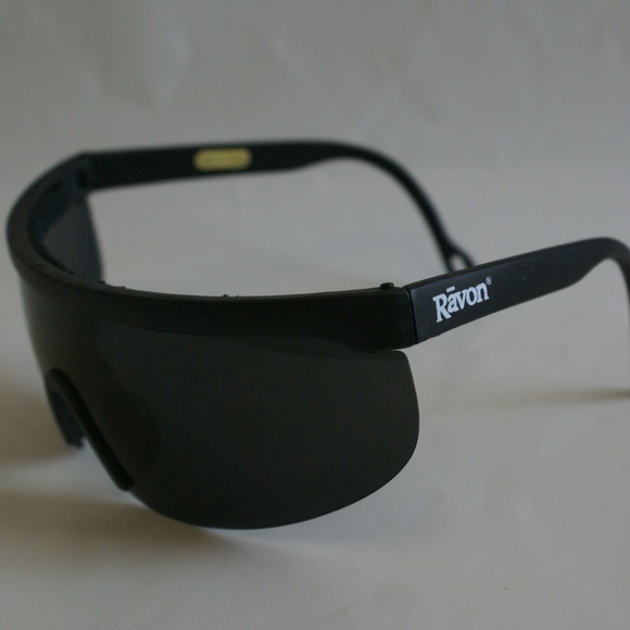 NWT True Vintage 90's Ravon sports blade wrap around super dark smoke sunglasses - Picture 4 of 7
